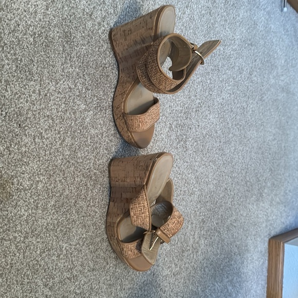 Stuart Weitzman Rattan Cork Wedge Sandal Size 10 - Picture 6 of 7